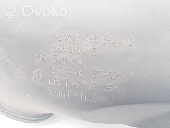 BMW 5 E60 E61 Rura / Wąż dolotowy powietrza 13717796692