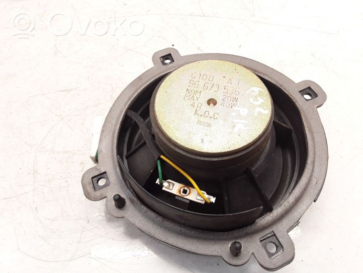 Chevrolet Captiva Haut-parleur de porte avant 96673536