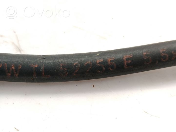 Volkswagen Golf II Fuel line pipe TL52255E