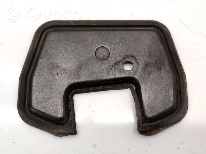 Chevrolet Captiva Cache carter courroie de distribution 92064410