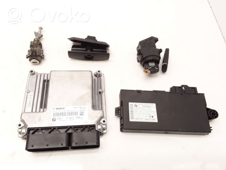 BMW 5 E60 E61 Komputer / Sterownik ECU i komplet kluczy 0281015043