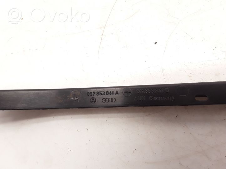 Audi 80 90 B2 Listwa pod lampę przednią 811853841D