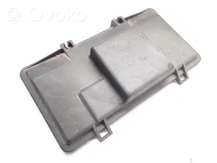 Audi 80 90 B2 Fuse box cover 443941801