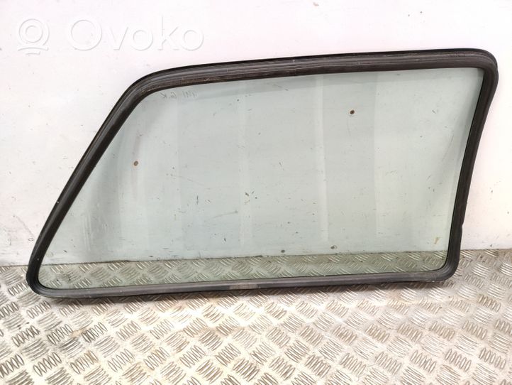 Volkswagen Golf II Rear side window/glass 43R00048