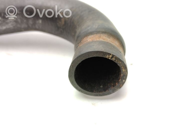 Audi 80 90 B2 Engine coolant pipe/hose 026121053F