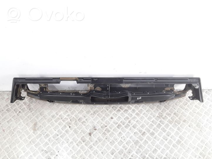 Audi 80 90 B2 Panelė 811857069