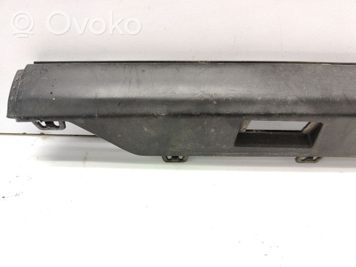 Peugeot 406 Dekoratīvās aizmugurē bampera ulikas 9630406477