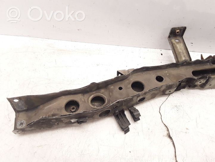 Toyota Avensis T270 Staffa del pannello di supporto del radiatore parte superiore 1F7