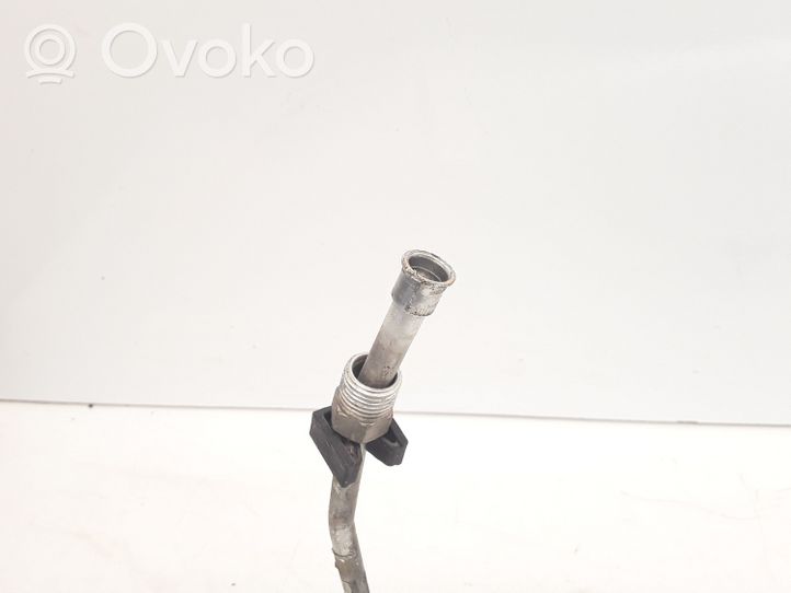 Volvo S40, V40 Manguera/tubo del aire acondicionado (A/C) 30882388