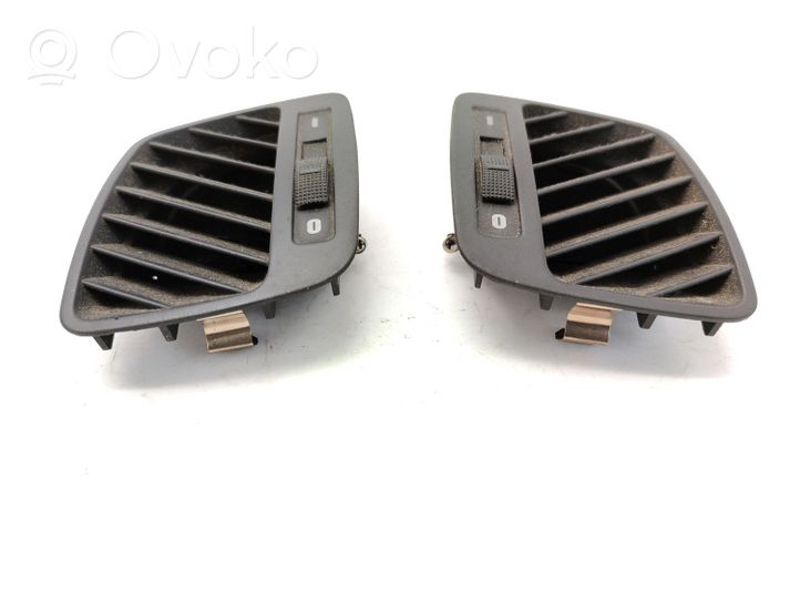 Audi A6 S6 C5 4B Moldura protectora de la rejilla de ventilación del panel 4B0819793