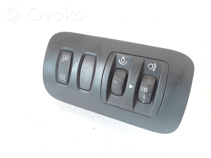 Renault Megane II Headlight level height control switch 88020005