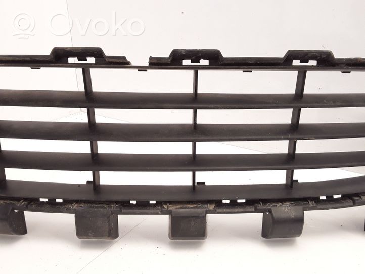 Renault Megane II Grille inférieure de pare-chocs avant 8200412379