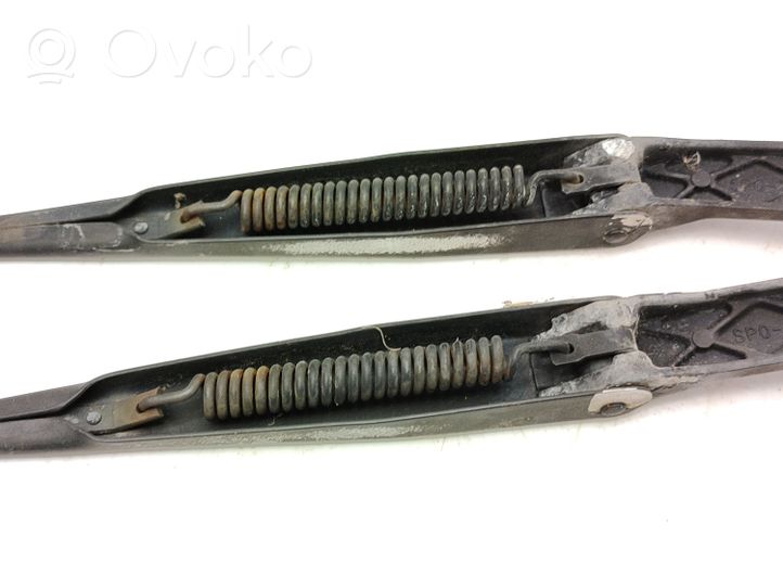 Honda Legend III KA9 Front wiper blade arm 