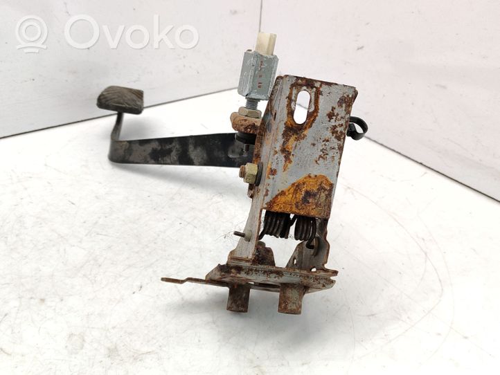 KIA Sorento Clutch pedal 