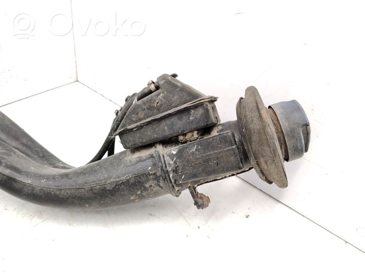 Opel Astra G Tuyau de remplissage de réservoir de carburant 90530242