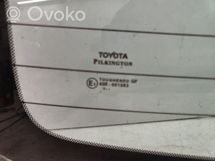 Toyota Avensis T270 Takalasi/takaikkuna 43R001583