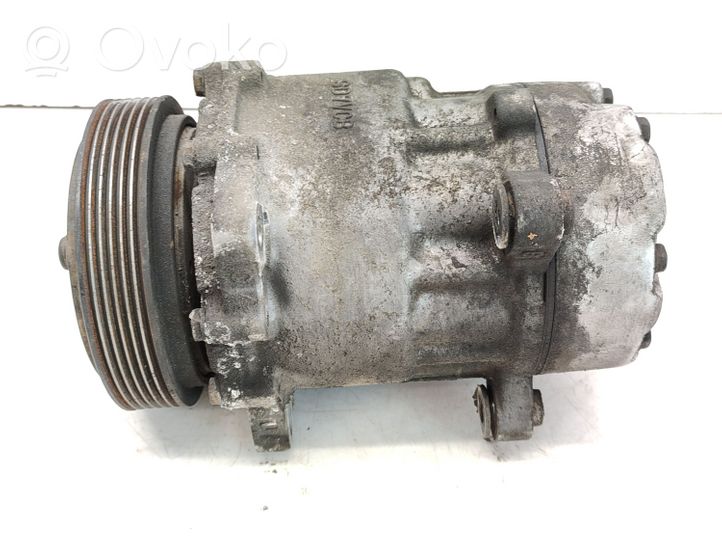 Volkswagen Transporter - Caravelle T4 Air conditioning (A/C) compressor (pump) SD7V16