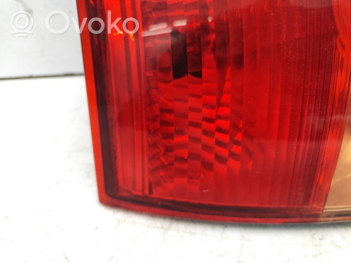 Toyota Corolla E120 E130 Lampa tylna 