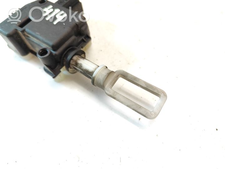 Ford Mondeo Mk III Serrure verrouillage de coffre/hayon F00P2E0429