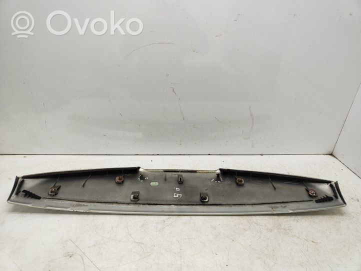 Toyota Avensis T250 Becquet de coffre 7608505050