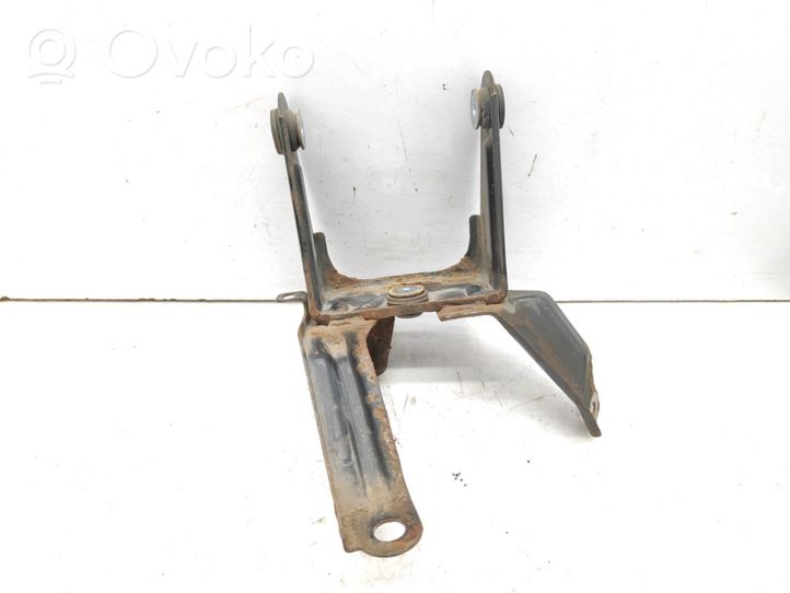 Toyota Avensis T250 ABS pump bracket 