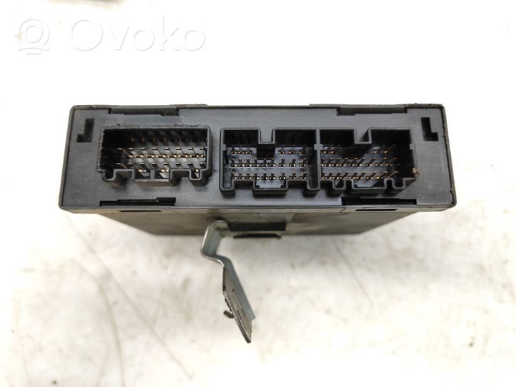 Nissan Almera Tino Kit centralina motore ECU e serratura MB2758003263