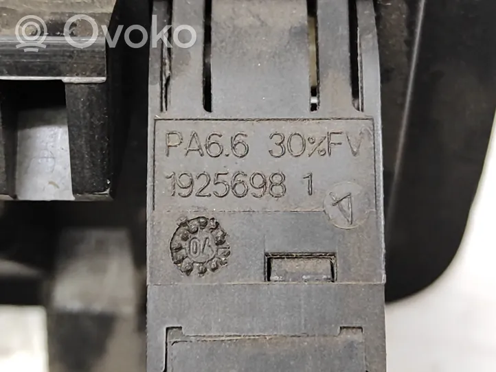 Peugeot 607 Bouton interrupteur programme de stabilité ESP 9636722177