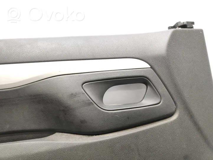 Peugeot Traveller Rivestimento del pannello della portiera anteriore 98082244ZM