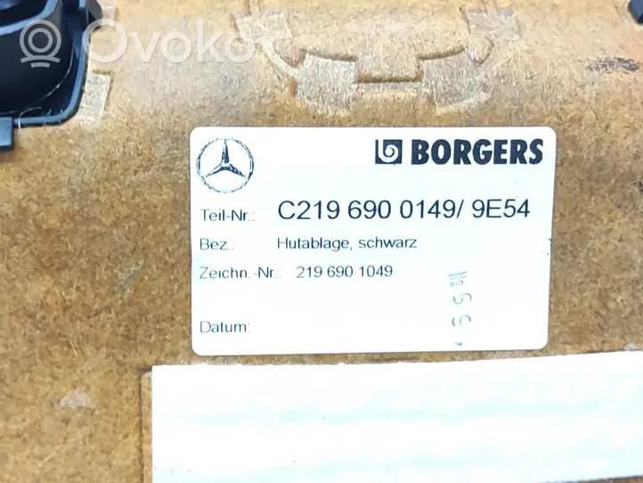 Mercedes-Benz CLS C219 Grilles/couvercle de haut-parleur arrière C2196900149