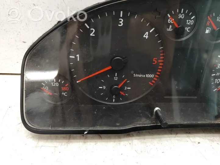 Audi A6 S6 C5 4B Tachimetro (quadro strumenti) 4B0919880