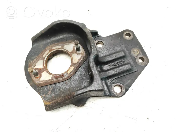 Mazda B series UF Support pompe injection à carburant Y6ZG