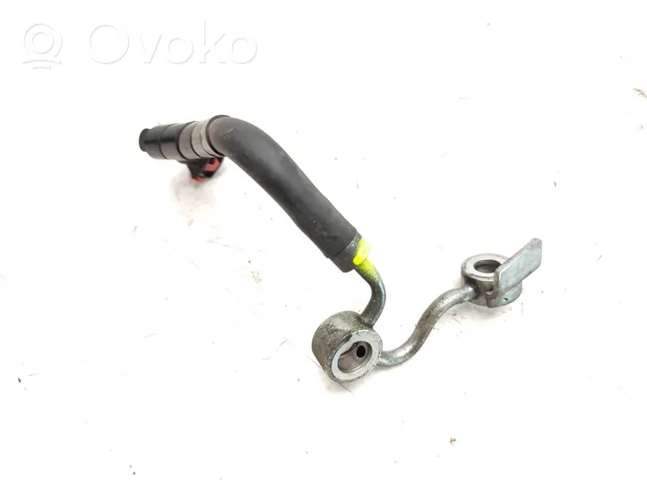 Toyota RAV 4 (XA40) Tuyau d'alimentation conduite de carburant 