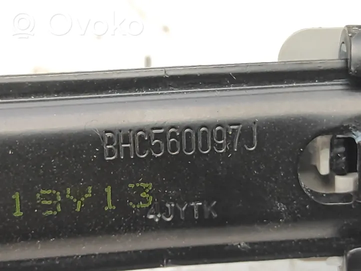 Suzuki Swift Регулировочная планка ремня безопасности BHC560097J