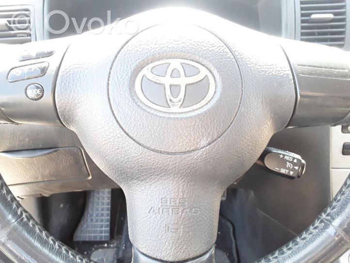 Toyota Corolla Verso E121 Poduszka powietrzna Airbag kierownicy Z01D6023871
