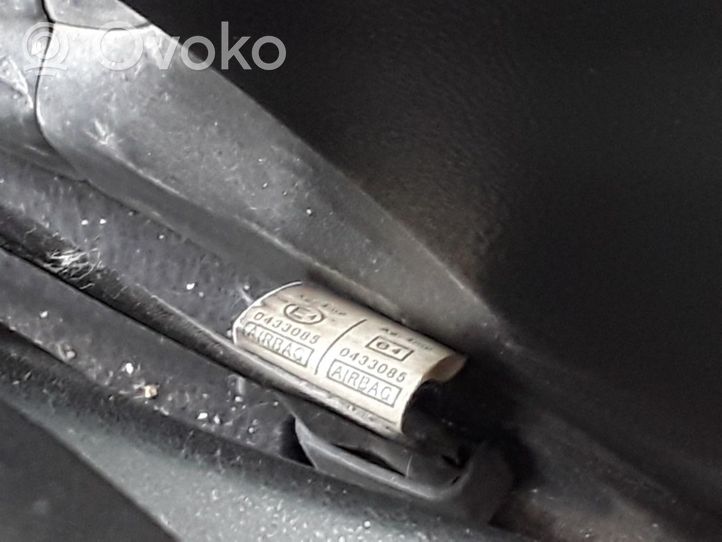 Toyota Corolla E110 Cintura di sicurezza anteriore E40433085