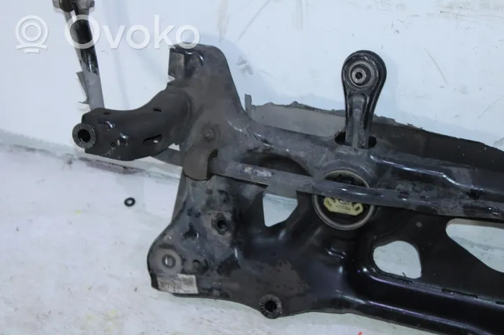 Audi Q3 8U Sottotelaio anteriore 5WA199315