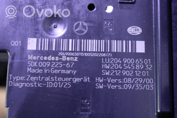 Mercedes-Benz GLK (X204) Ramka / Moduł bezpieczników 2049006501