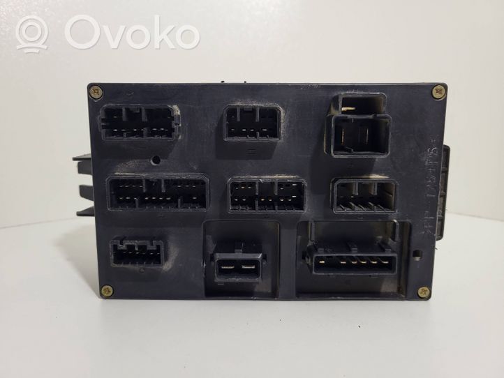 Toyota Yaris Fuse box set PPT25P5