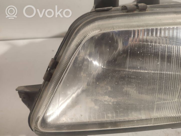 Peugeot 405 Phare frontale 9615033680