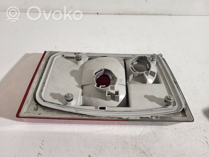 Audi 100 S4 C4 Lampy tylnej klapy bagażnika 4A0945093