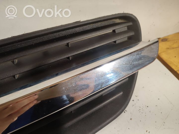 Opel Meriva A Grille de calandre avant 13117848