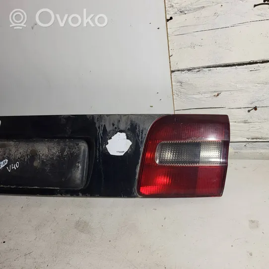 Volvo S40, V40 Takaluukun rekisterikilven valon palkki 30862381