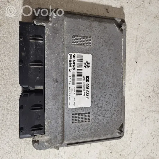 Volkswagen Polo Calculateur moteur ECU 03D906033F