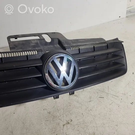 Volkswagen Polo Grotelės priekinės 6Q0853651C