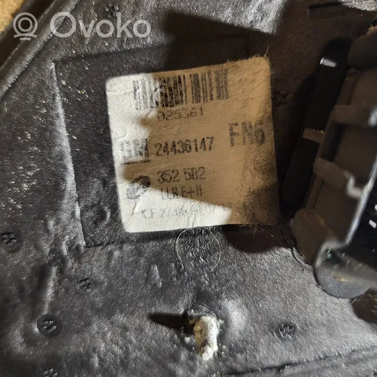 Opel Vectra C Elektryczne lusterko boczne drzwi przednich 010705