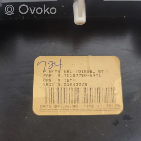 Chrysler Voyager Tachimetro (quadro strumenti) P04685629AB