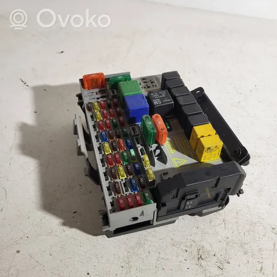 Opel Zafira A Fuse box set 24431677