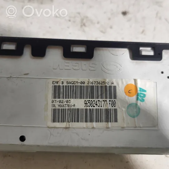 Citroen C5 Monitori/näyttö/pieni näyttö 21656482