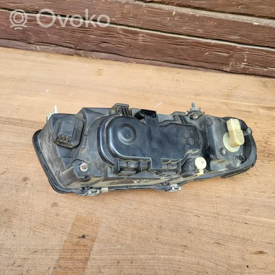 Audi A3 S3 8L Lampa przednia 15390100