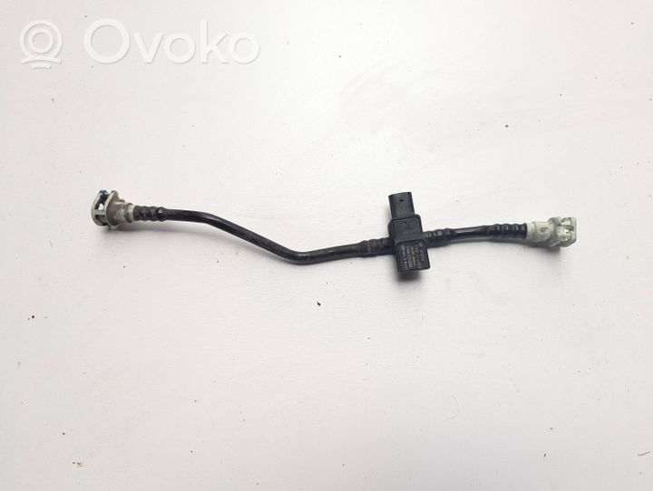 Chrysler Pacifica Tubo e bocchettone per riempimento serbatoio del carburante 05281489AA